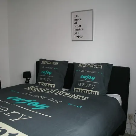 Martien Apartment Peer